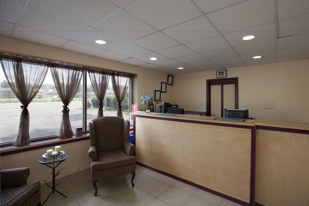 Econo Lodge Wytheville I-77 & I-81 Екстер'єр фото