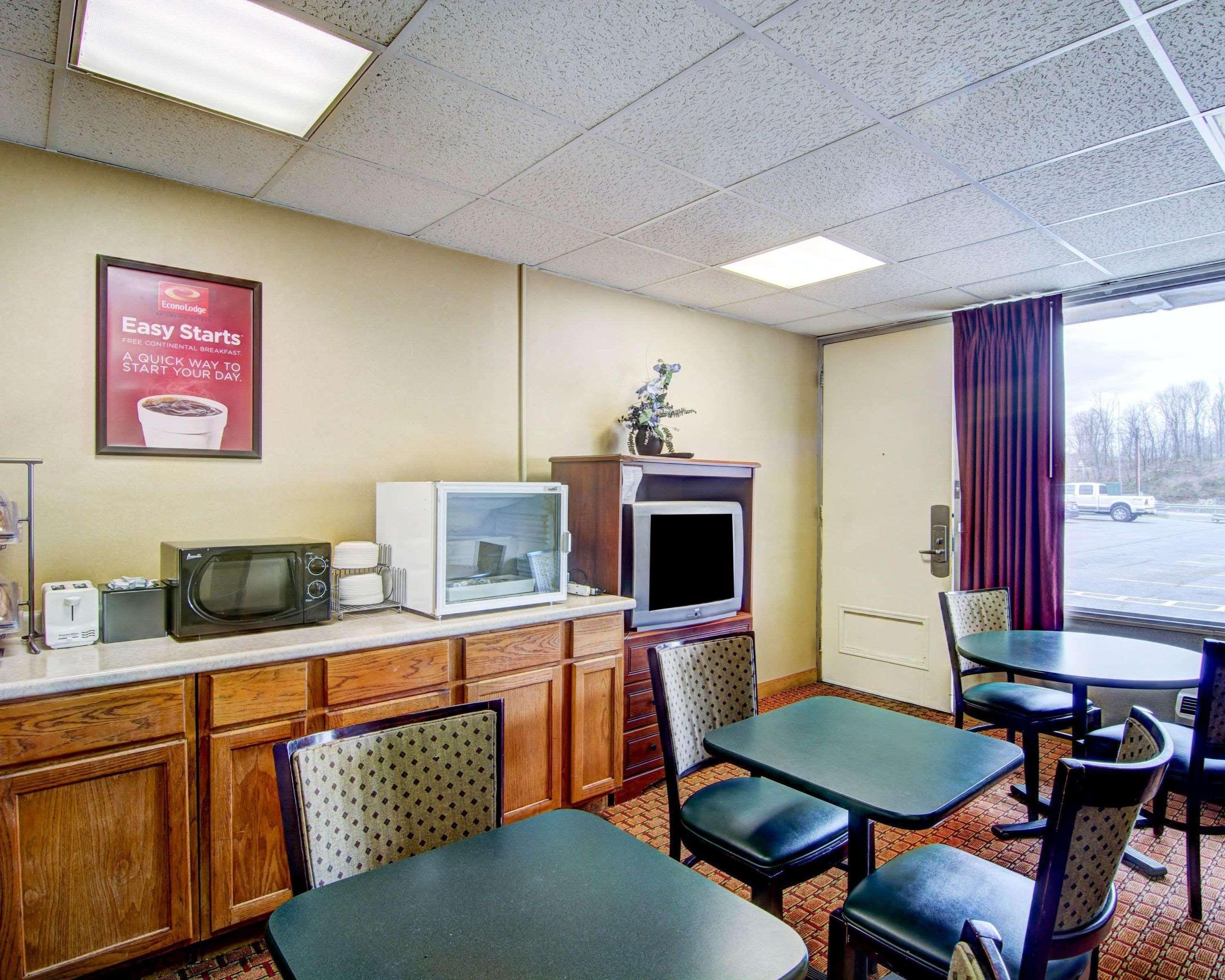 Econo Lodge Wytheville I-77 & I-81 Екстер'єр фото