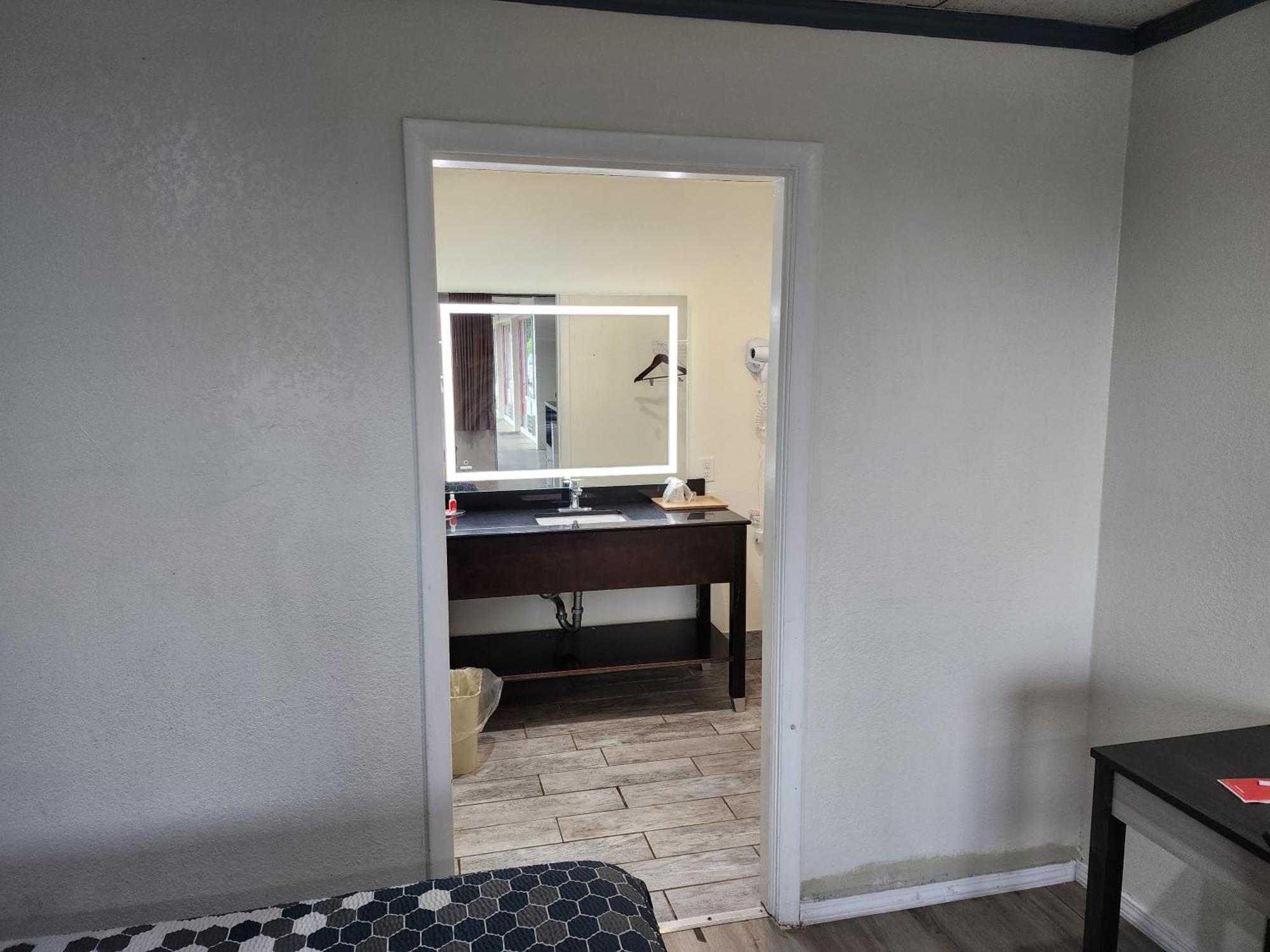 Econo Lodge Wytheville I-77 & I-81 Екстер'єр фото